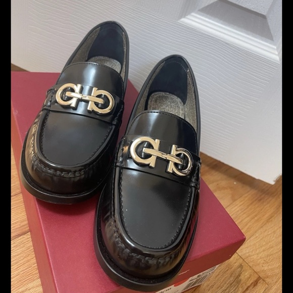 Salvatore Ferragamo Black Loafers with Gold Accent - Picture 1 of 8